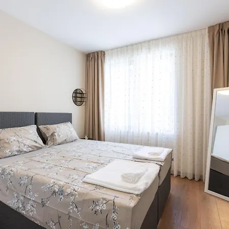 Daire Didi's Designer Sofya