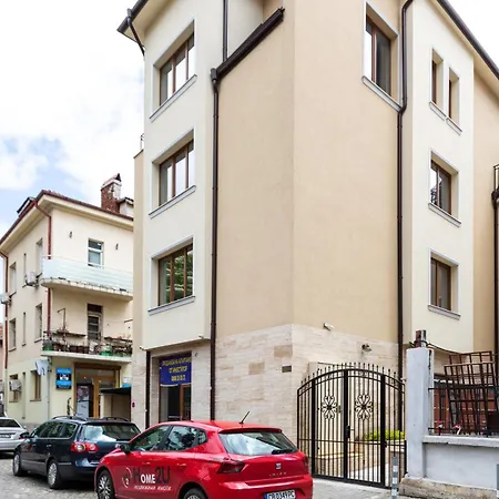 Daire Didi's Designer Sofya