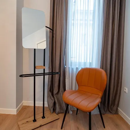 Didi's Designer Apartment
