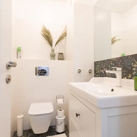 Didi's Designer Σόφια